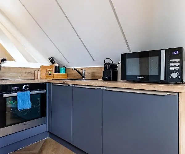 Lägenhet Cosy Kids Friendly Avec Parking Prive