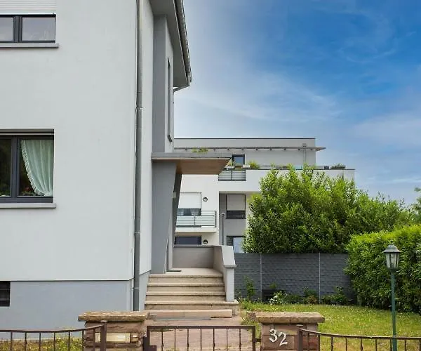 Lägenhet Cosy Kids Friendly Avec Parking Prive Hoenheim